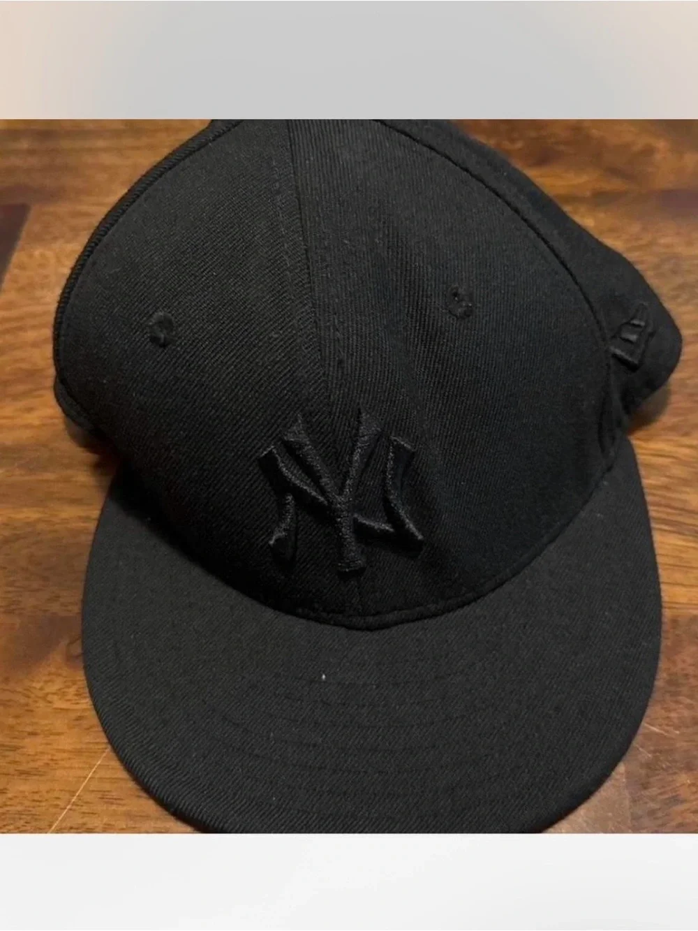 New Era All-Black New York Yankees Fitted Cap size 7